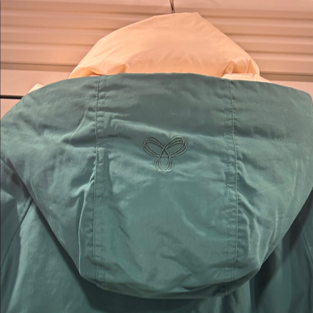 TNA Hunter-Green Pursuit Parka. Super-warm, down-filled parka, like-new - Picture 3 of 4